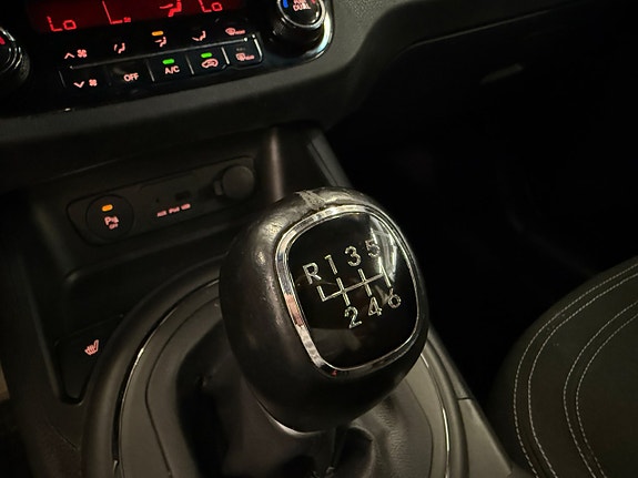 Kia Sportage 9 of 17
