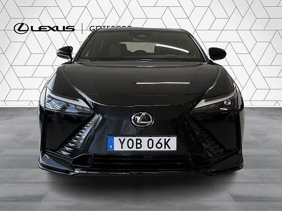 Lexus RZ550e 6 of 29
