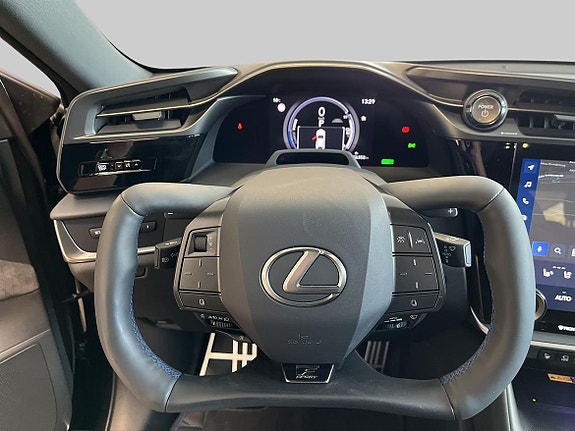 Lexus RZ550e 14 of 29