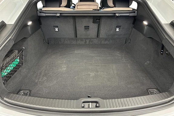 Volvo ES90 12 of 22