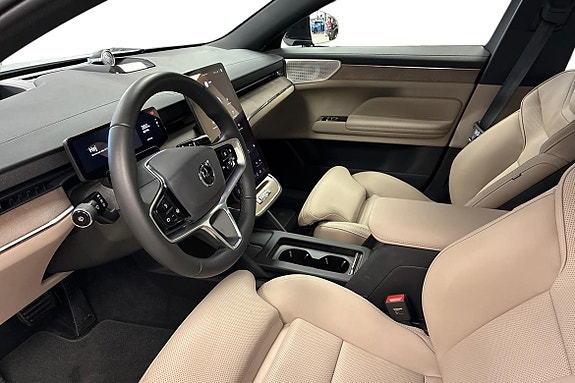 Volvo ES90 14 of 22