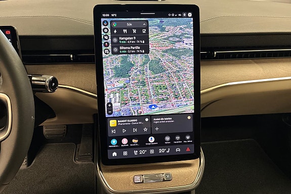 Volvo ES90 15 of 22
