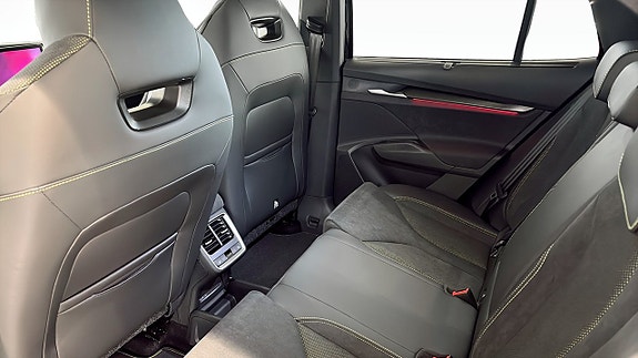 Skoda Enyaq Coupe RS 8 of 10