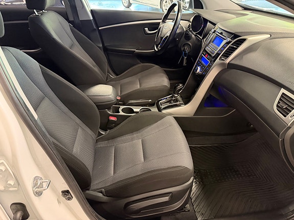 Hyundai i30 9 of 16