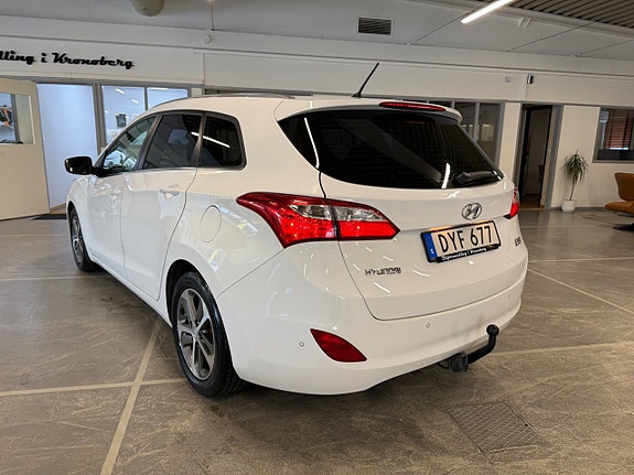 Hyundai i30 4 of 16