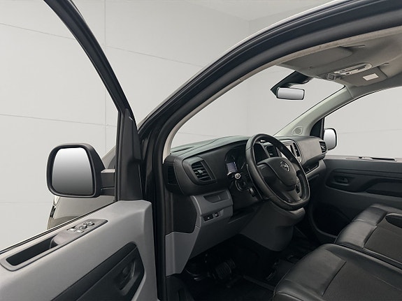 Opel Vivaro 14 of 28