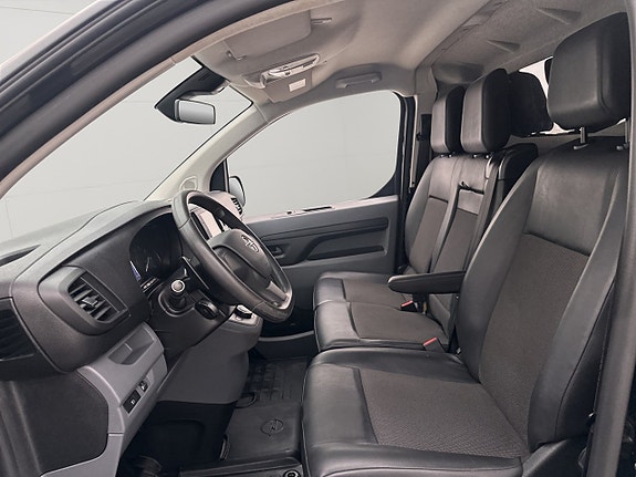 Opel Vivaro 15 of 28