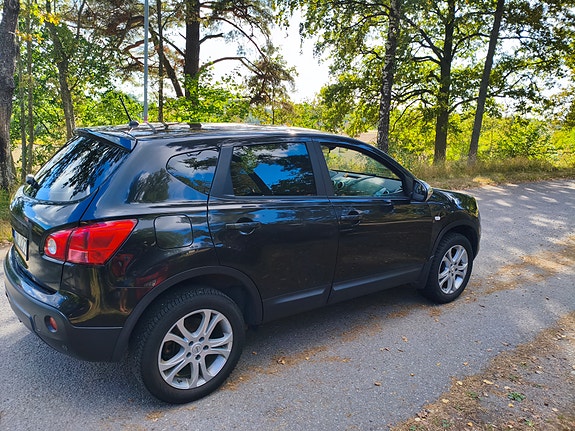 Nissan Qashqai 2 of 6
