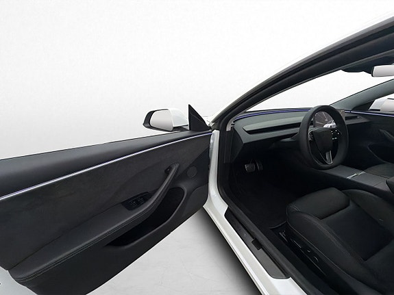 Tesla Model 3 10 of 30