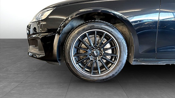 Audi A4 6 of 23