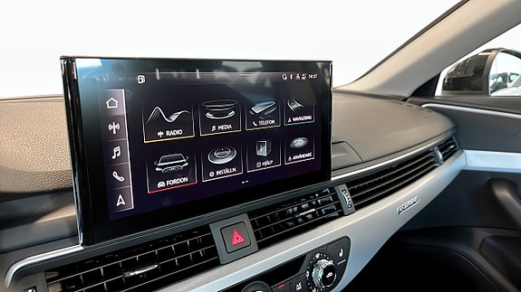 Audi A4 10 of 23