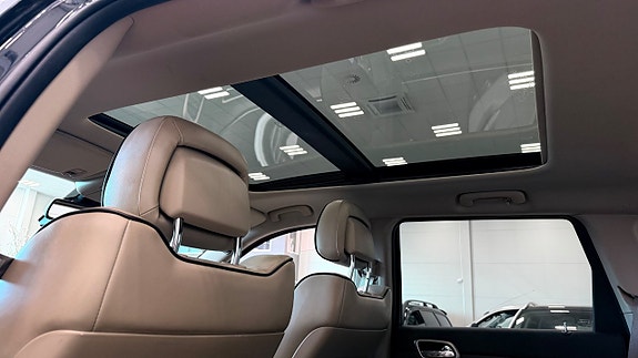 Jeep Grand Cherokee 15 of 22