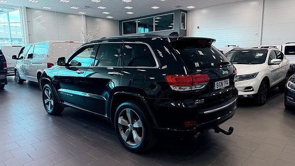 Jeep Grand Cherokee 6 of 22