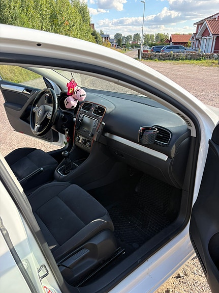 Volkswagen Golf VI 9 of 10