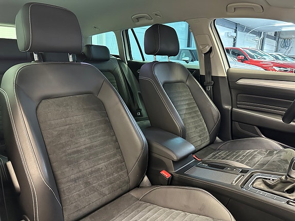 Volkswagen Passat 15 of 30