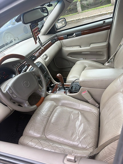 Cadillac Seville STS 2 of 5