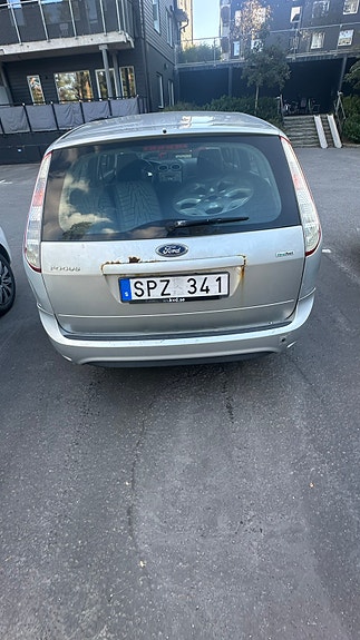 Ford Focus 5 of 5