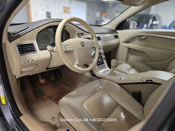 Volvo S80 8 of 13