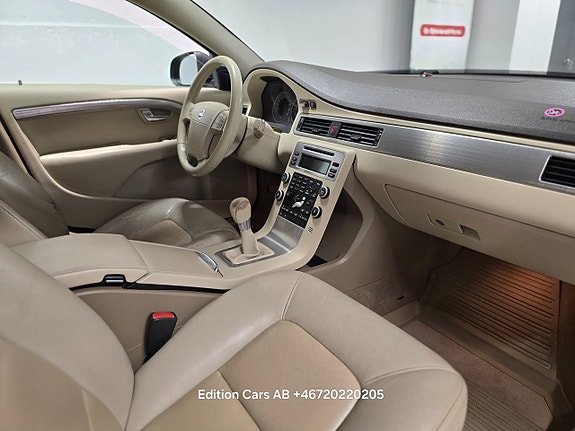 Volvo S80 11 of 13