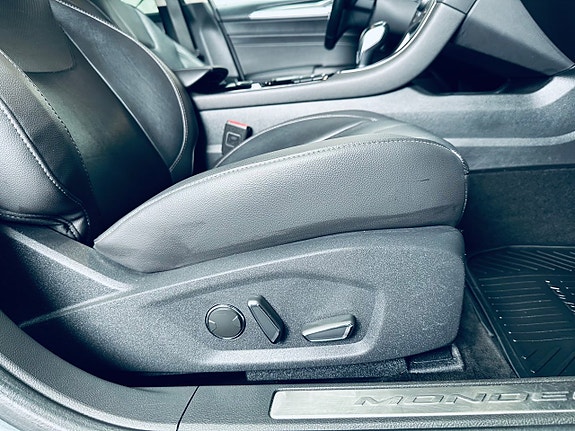 Ford Mondeo 16 of 17