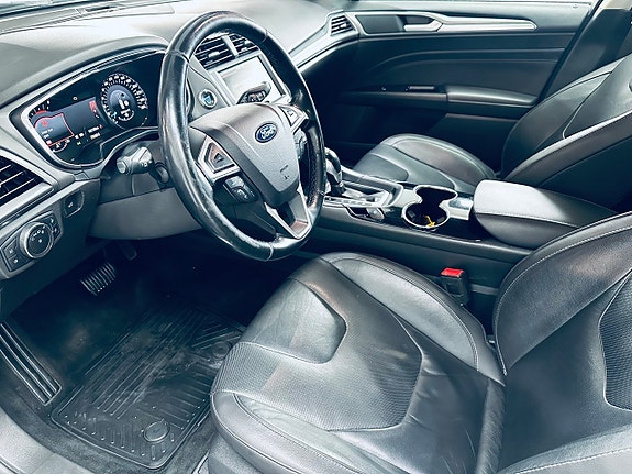 Ford Mondeo 11 of 17