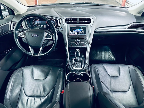 Ford Mondeo 8 of 17