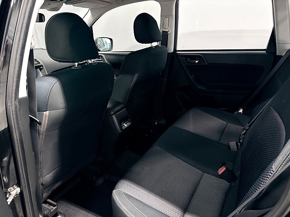 Subaru Forester 10 of 30