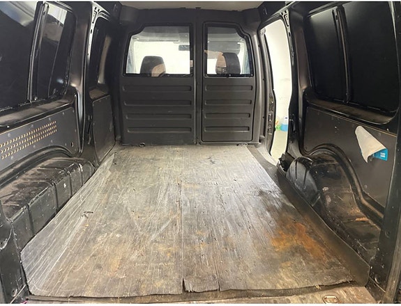 Volkswagen Caddy Maxi 8 of 9