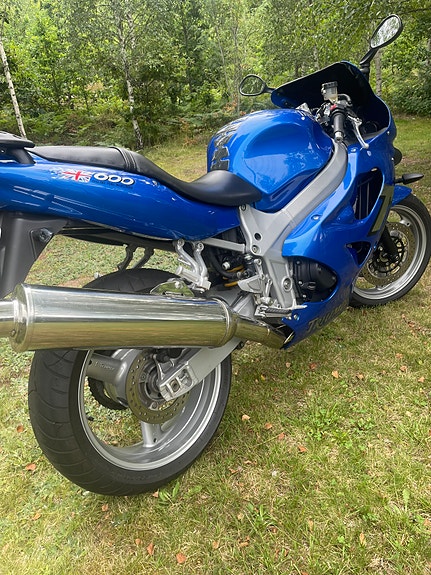 Triumph TT 600 3 of 7