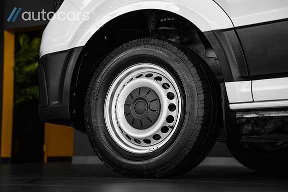 Volkswagen Crafter 8 of 30