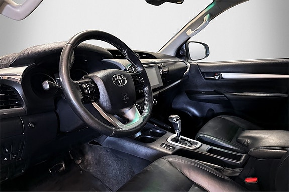 Toyota HiLux 7 of 19