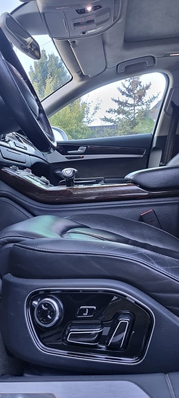 Audi A8 26 of 29