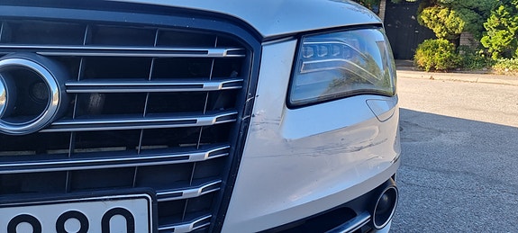 Audi A8 8 of 29