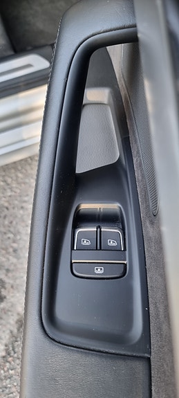 Audi A8 13 of 29