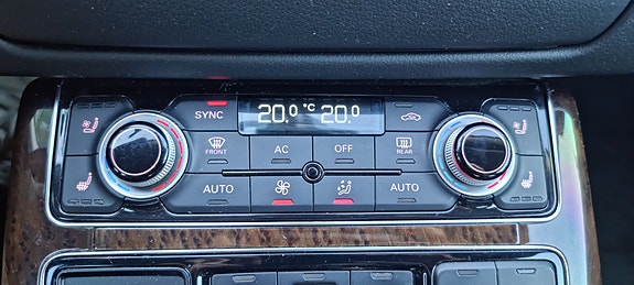 Audi A8 28 of 29