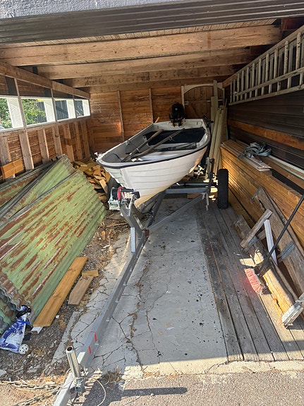 Fiskebåt med Suzuki 4Hk och 30 vagn 2 of 7