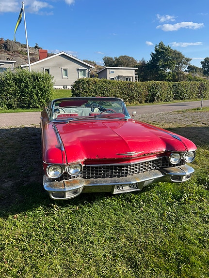 Cadillac Series 62 4 of 5