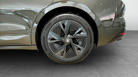 Skoda Enyaq Coupe RS 4 of 10