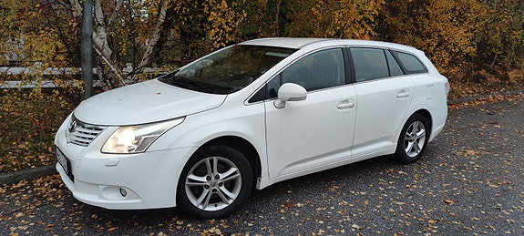 Toyota Avensis 5 of 8