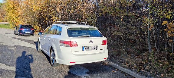 Toyota Avensis 6 of 8