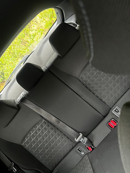 Toyota C-HR 5 of 15