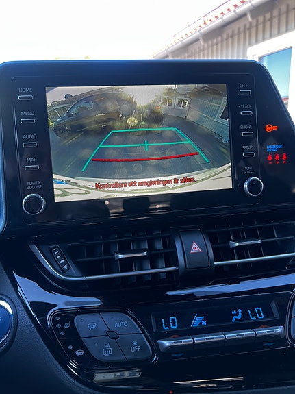Toyota C-HR 12 of 15
