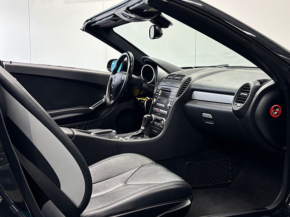 Mercedes-Benz SLK280 24 of 25