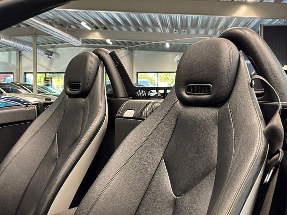 Mercedes-Benz SLK280 15 of 25