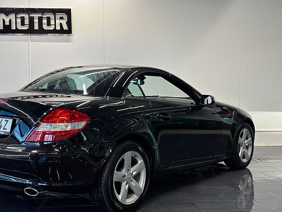 Mercedes-Benz SLK280 10 of 25