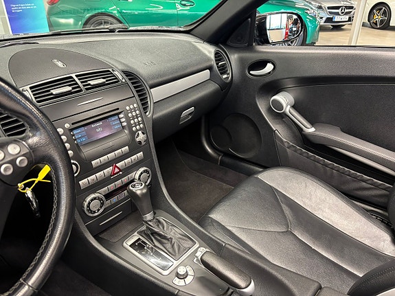Mercedes-Benz SLK280 19 of 25