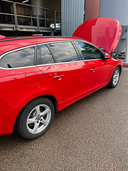 Volvo V60 3 of 11