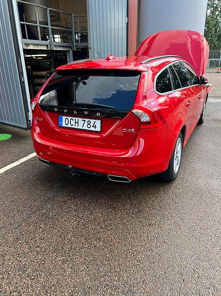 Volvo V60 4 of 11
