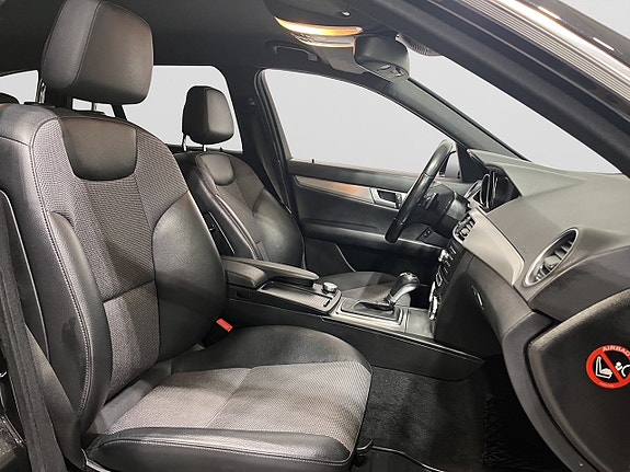 Mercedes-Benz C220 18 of 19