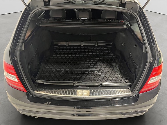 Mercedes-Benz C220 9 of 19